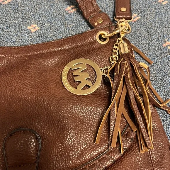 Michael Kors Brown Leather Flap Top Brown Crossbody Shoulder Bag Tassel Clip - Picture 2 of 11